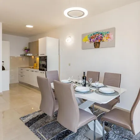 House Almissa Apartment *