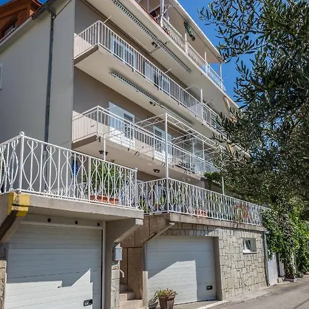 Apartment House Almissa *